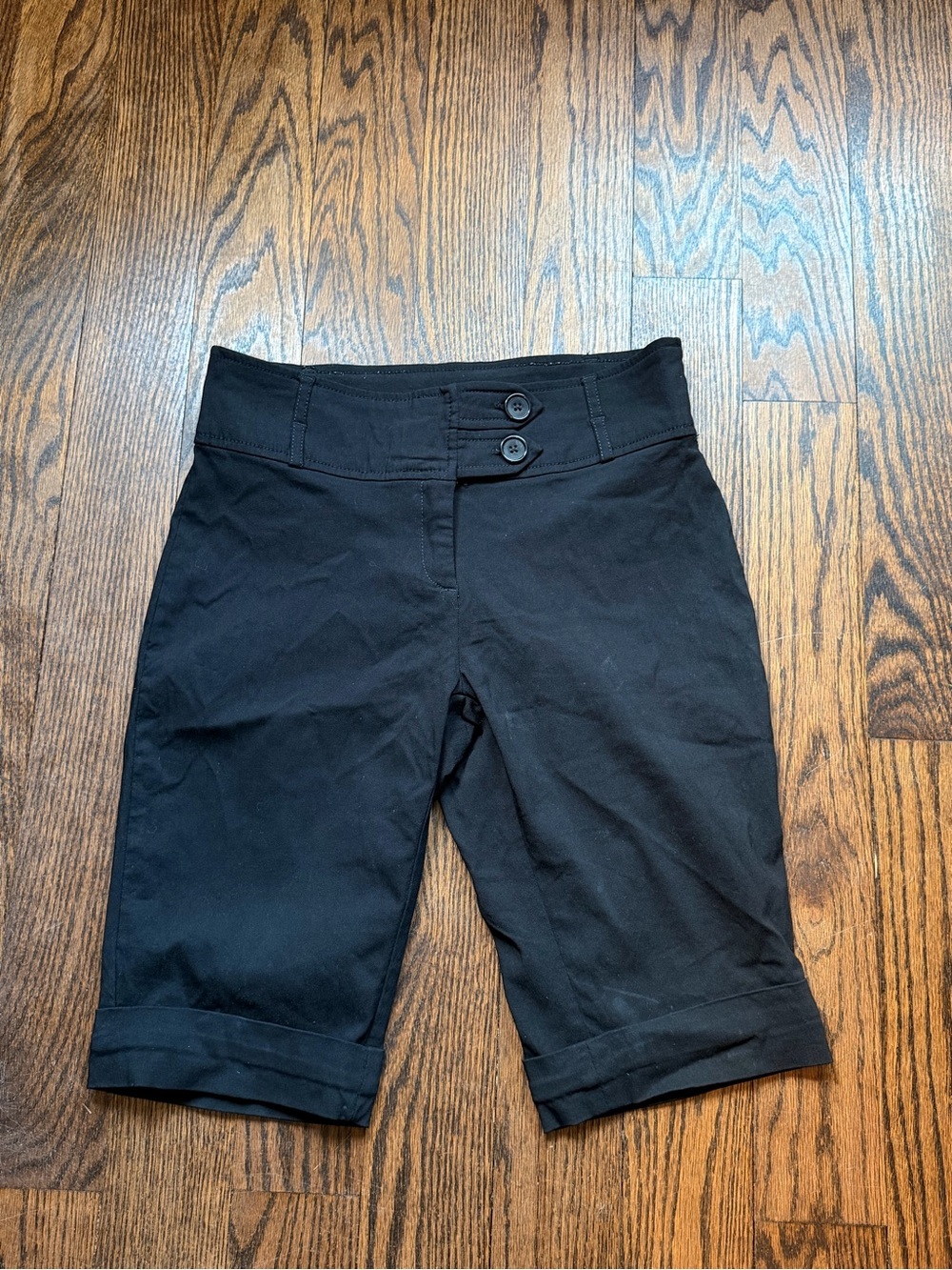 Women's Black Mid-Rise Button-Front Bermuda Shorts